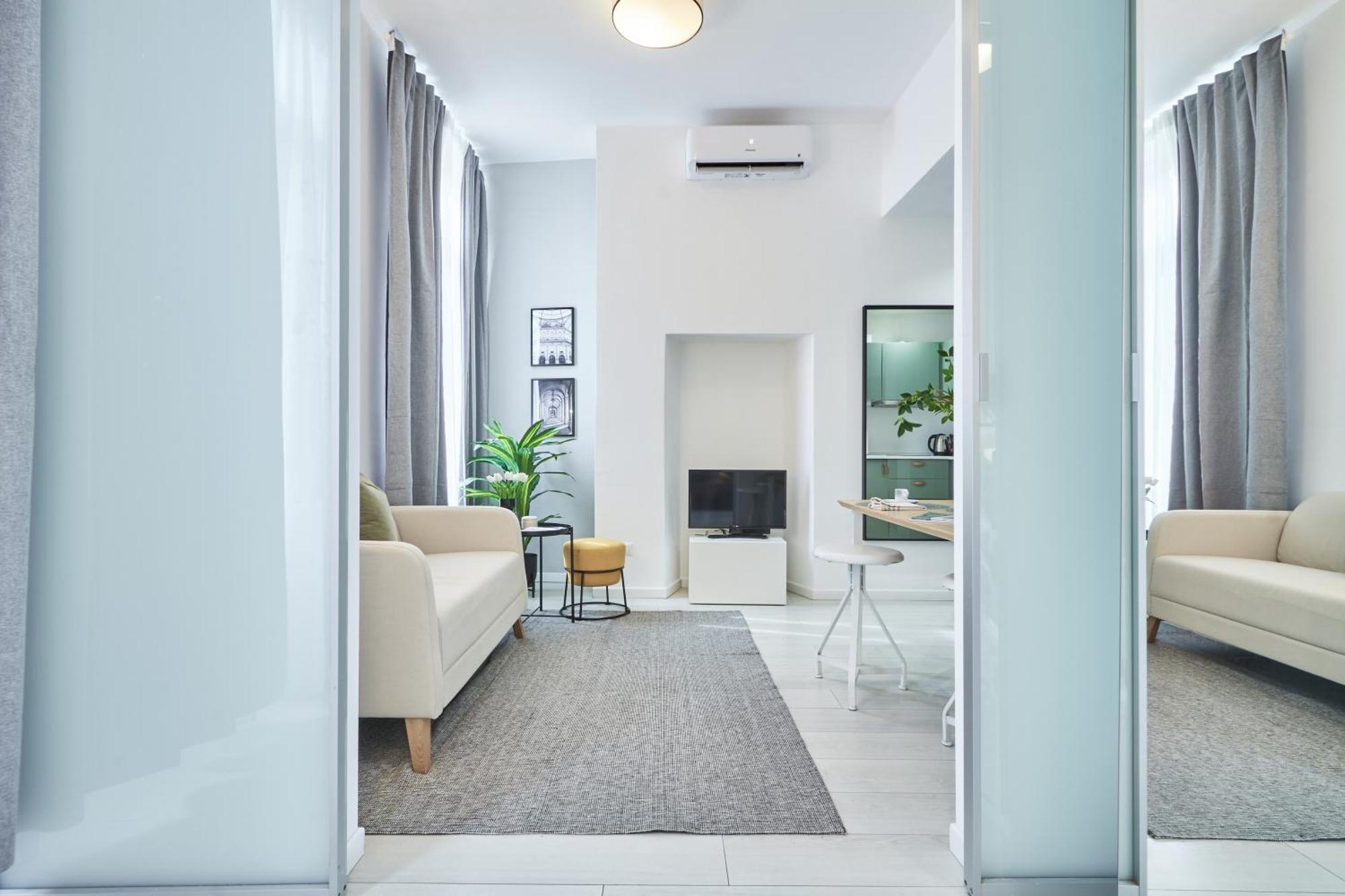 Elegante Appartamento Minimal Dai Tocchi Botanici Milaan Buitenkant foto