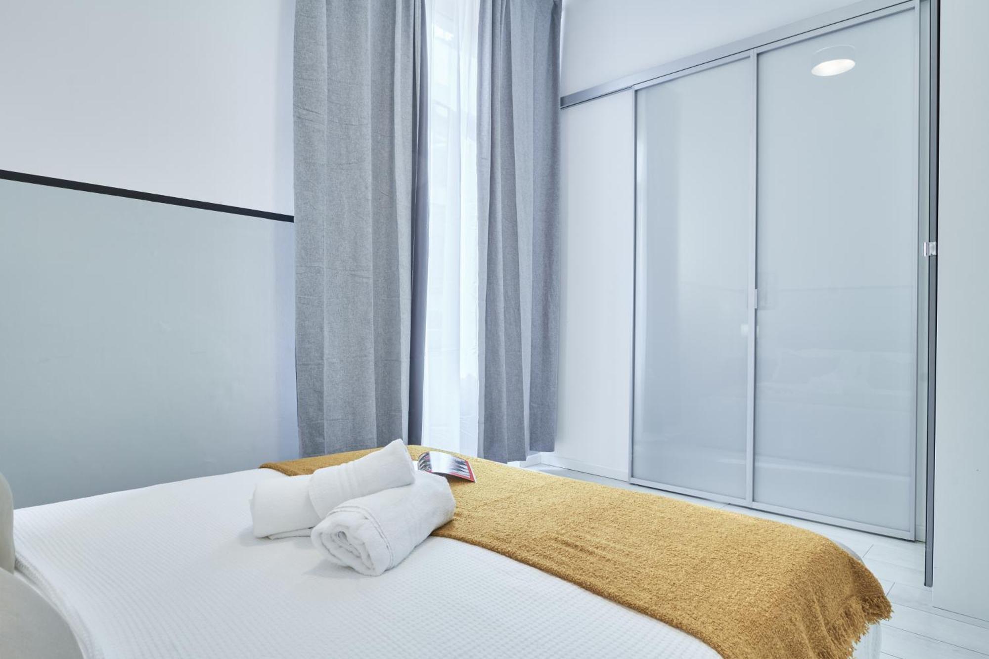 Elegante Appartamento Minimal Dai Tocchi Botanici Milaan Buitenkant foto